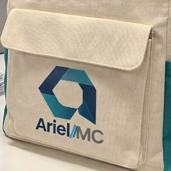 Logo & Pocket